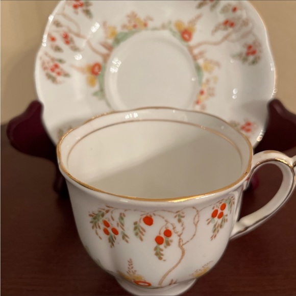 612. VINTAGE BELL BONE CHINA CUP & SAUCER SET - Picture 2 of 6
